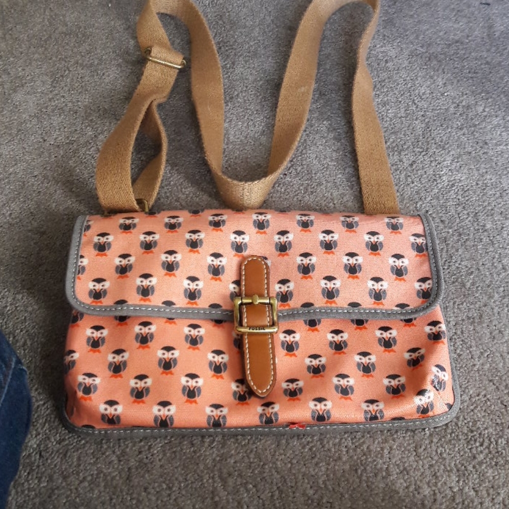 Fossil crossover purse